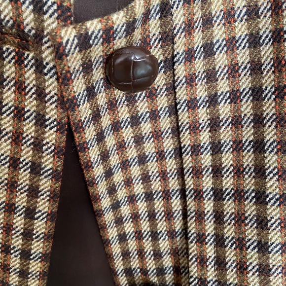 Ladies wool tweed ensemble - Picture 7 of 10